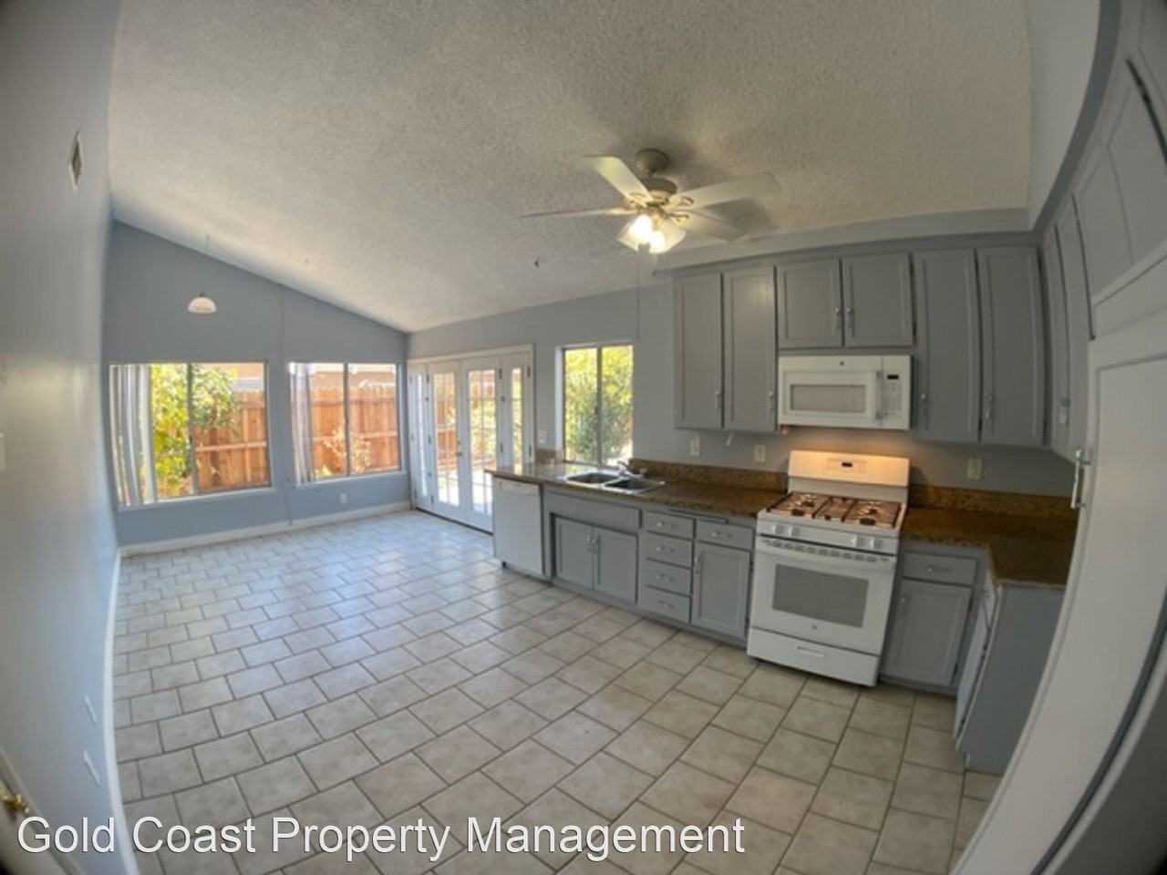 3555 Via Marina Ave - Photo 2 of 23