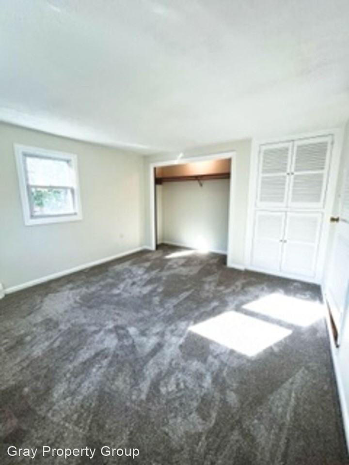 48 Mast Rd - Photo 2 of 11