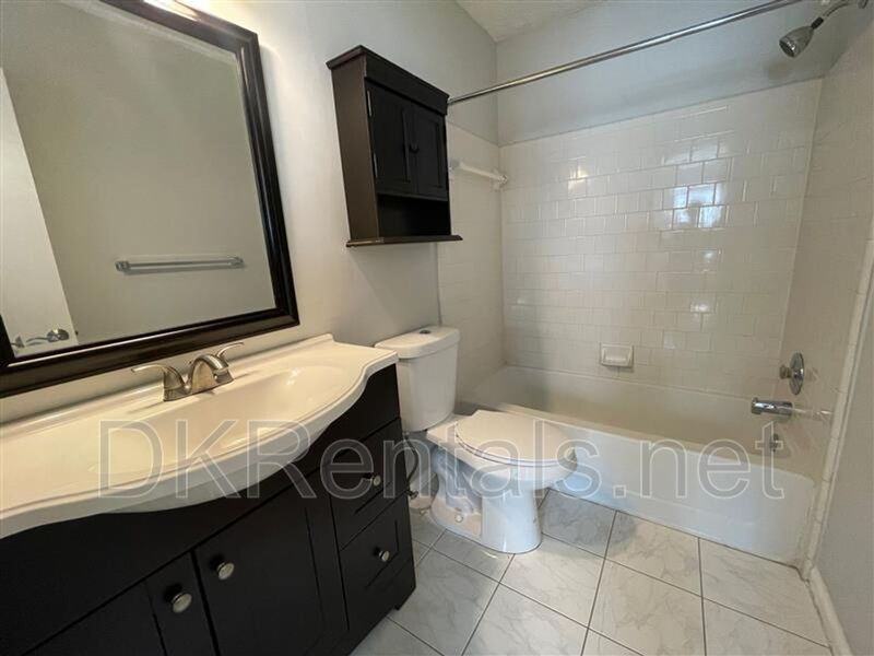 2930 Governors Ct - Photo 7 of 11