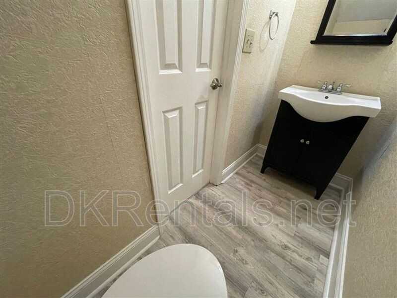 2930 Governors Ct - Photo 5 of 11