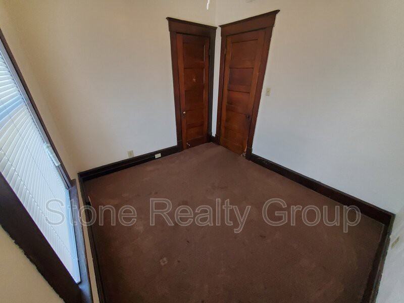 19 N 12th St #4 - Photo 3 of 8