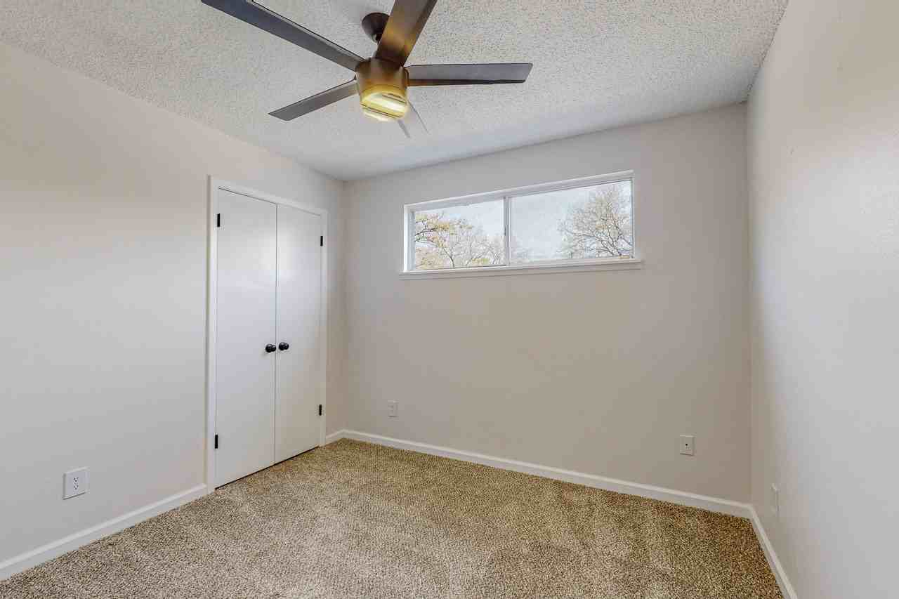 1309 Virginia St NE - Photo 3 of 33