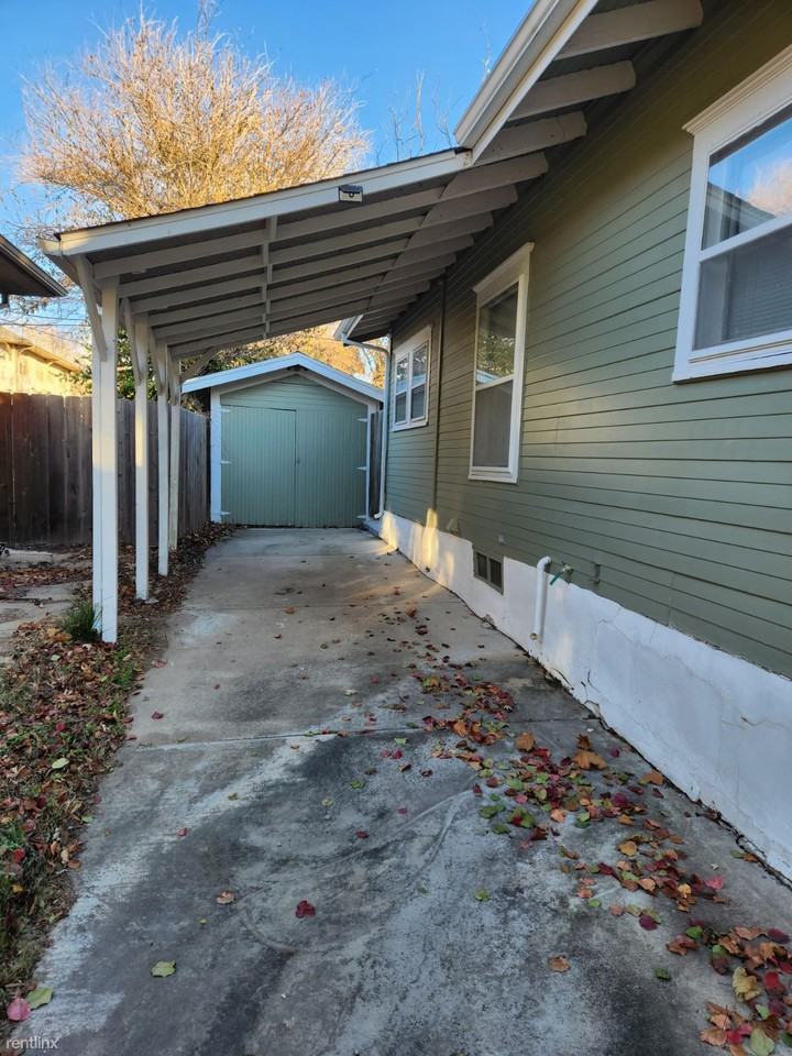 338 N Vassar St - Photo 3 of 20