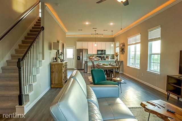 2466 2466 Rosharon Area - Photo 2 of 9