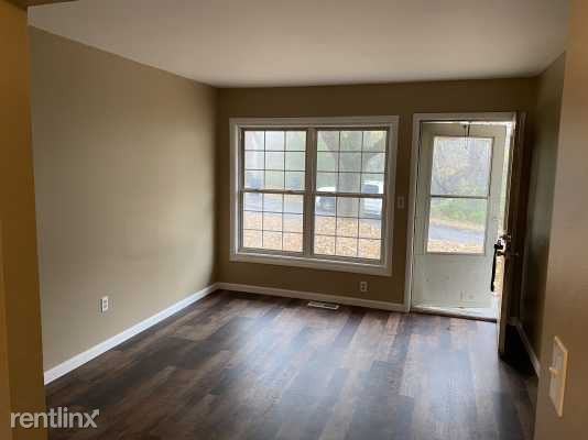 1607 W North St - Photo 3 of 7