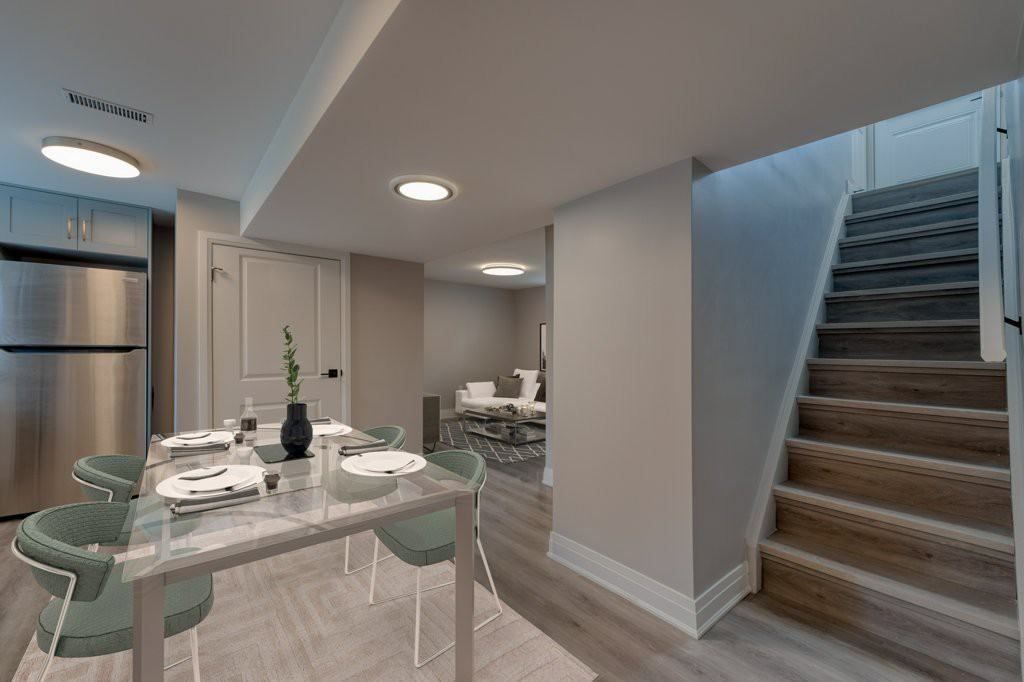 631 Aylmer Cres #2 - Photo 3 of 29