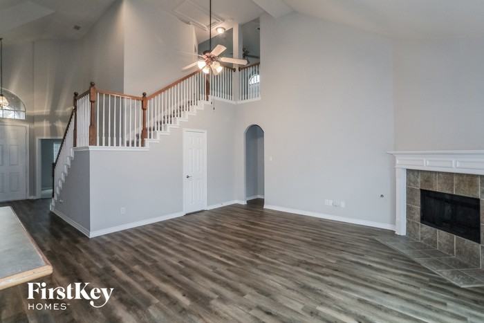 6813 White River Dr - Photo 3 of 15