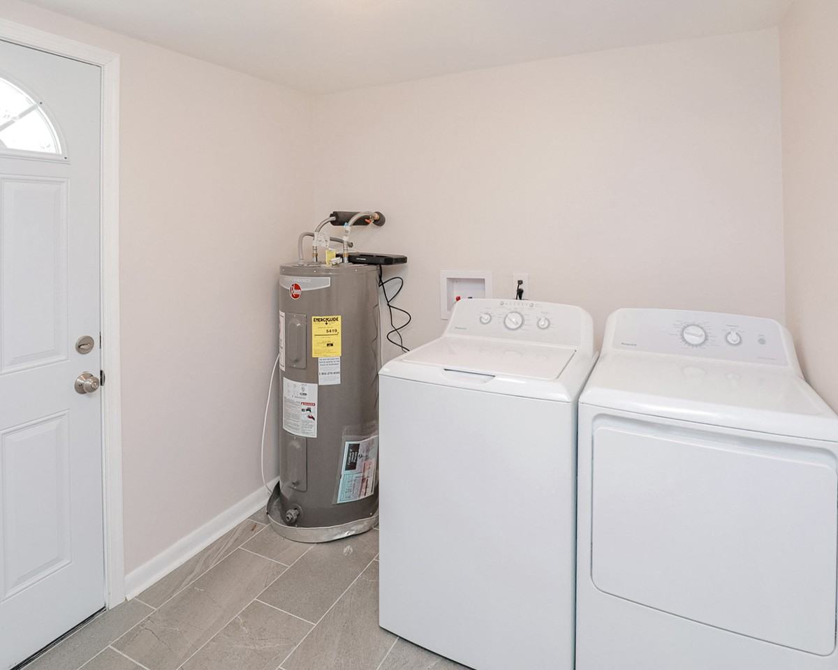 Van Dorn St - Photo 7 of 20