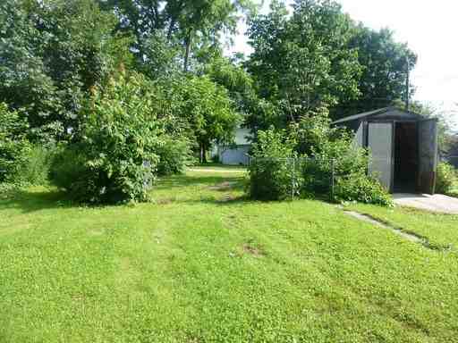 118 E Logan St - Photo 2 of 11