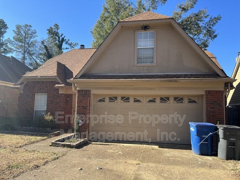 3061 Ultragreen Ln - Photo 3 of 33