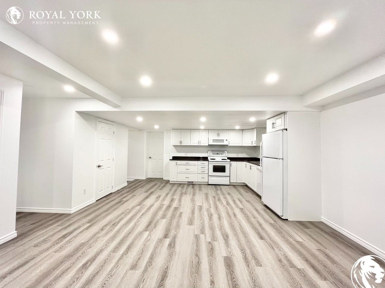 54 Candlewood Cres #2 - Photo 2 of 23