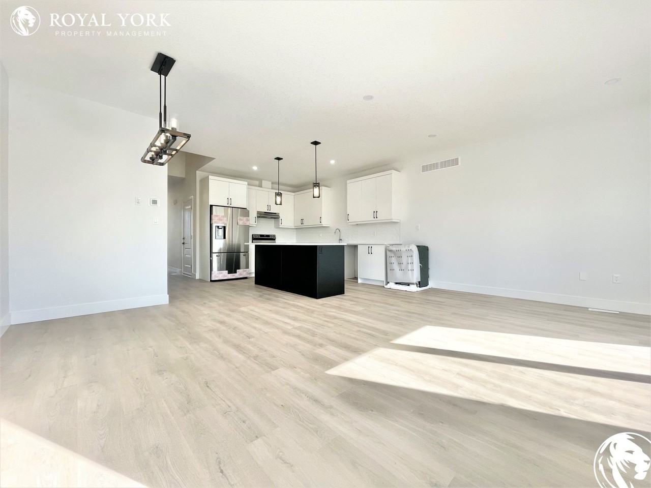 1870 Aldersbrook Gate #5 - Photo 3 of 31