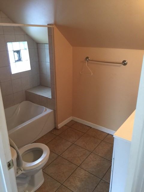 736 N Avers Ave #1 - Photo 3 of 16