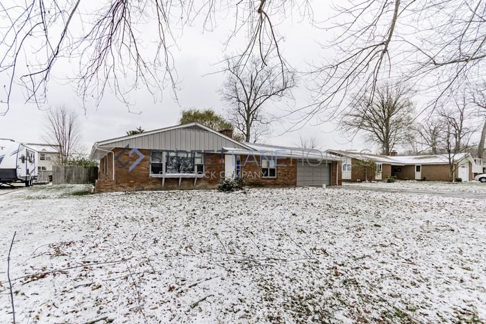 6424 Robinhood Dr - Photo 3 of 19