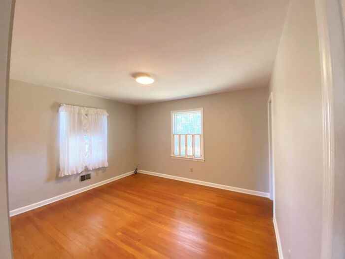 409 Brenda Dr - Photo 3 of 16