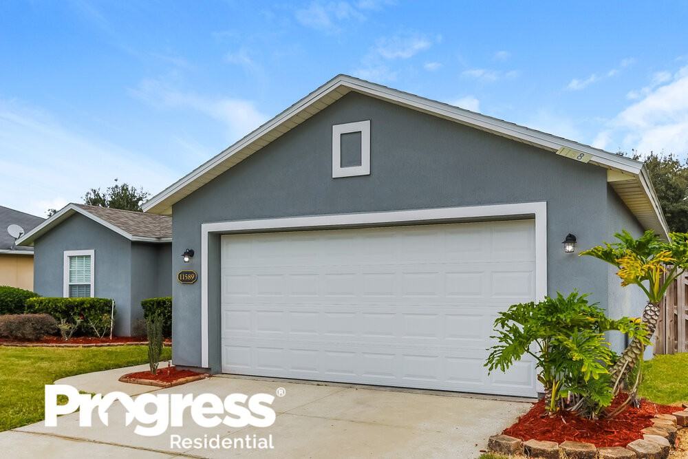 11589 Pleasant Creek Dr - Photo 3 of 14