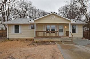 6130 Ne Vivion Rd #1 - Photo 1 of 1
