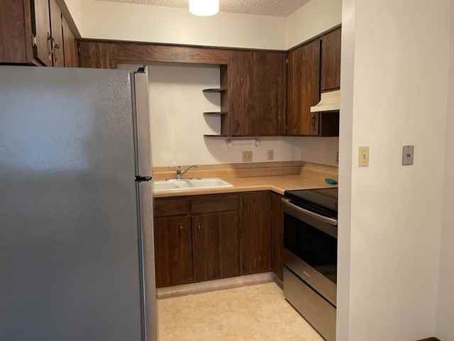 1415 N Main St #6 - Photo 2 of 12