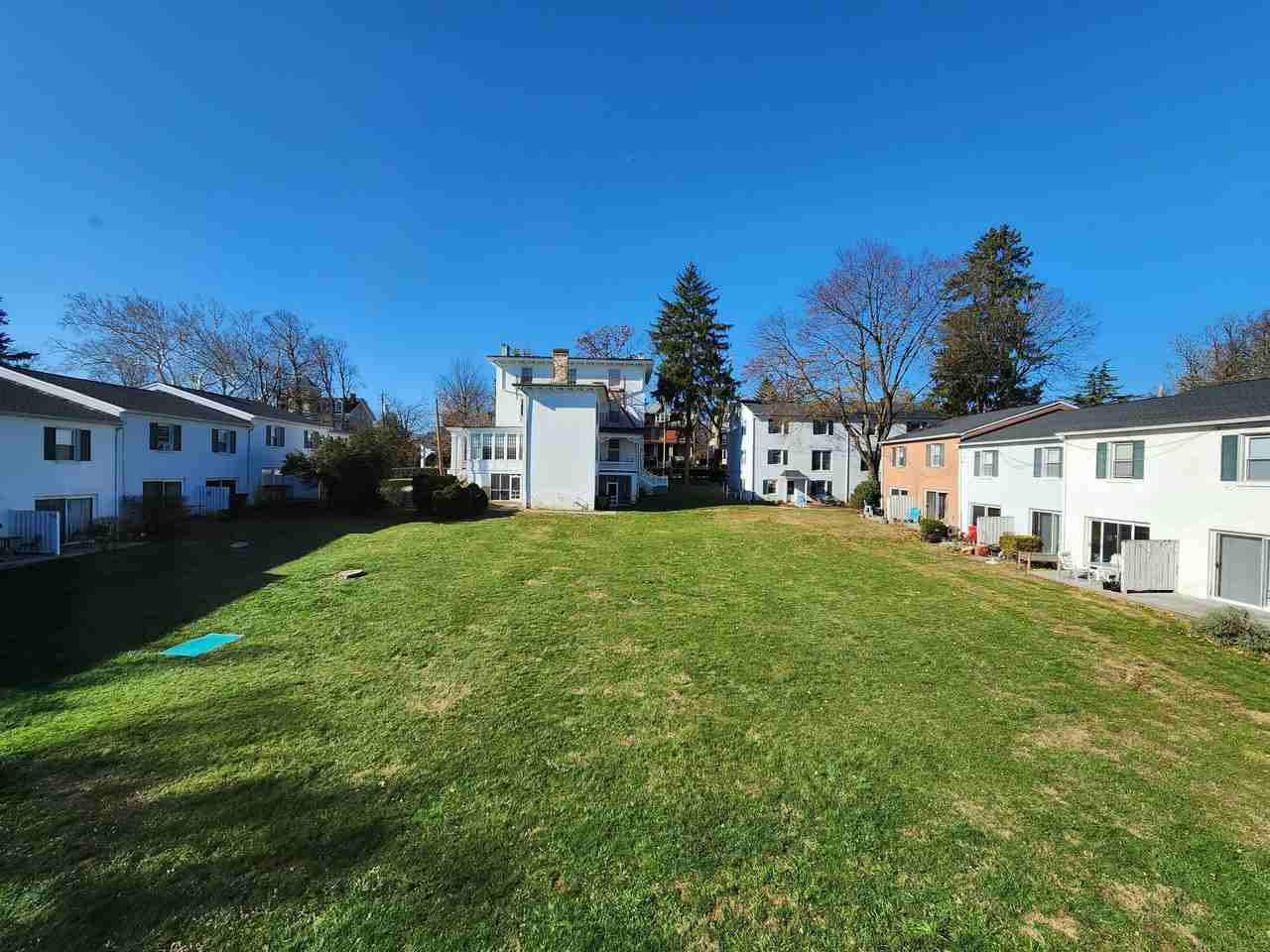 348 Fairmont Ave - Photo 3 of 31