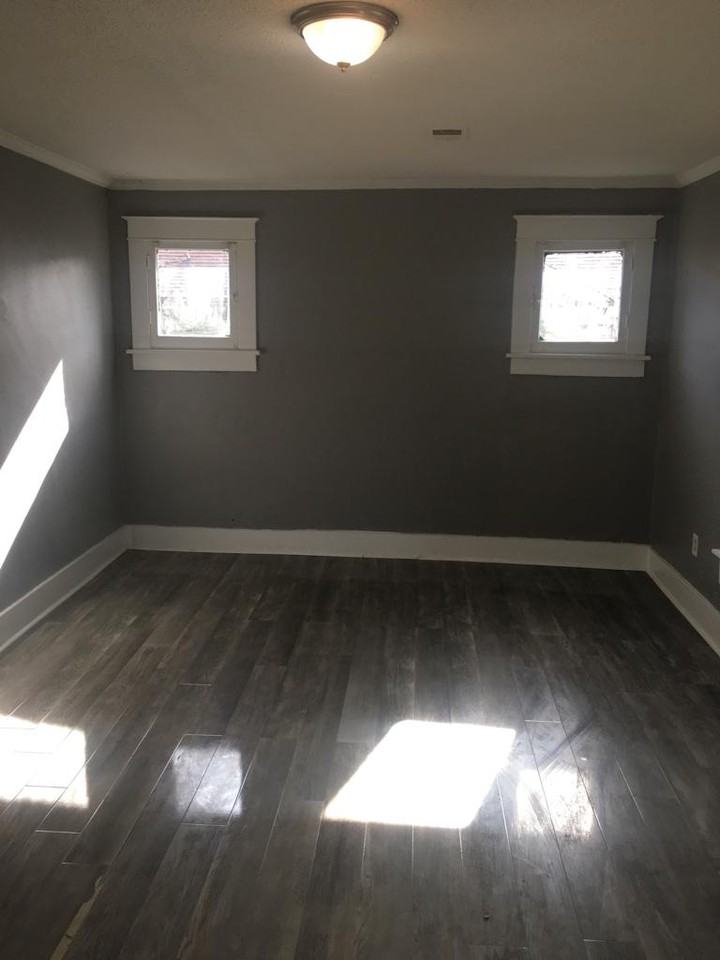 1494 S Willett St #1 - Photo 4 of 12