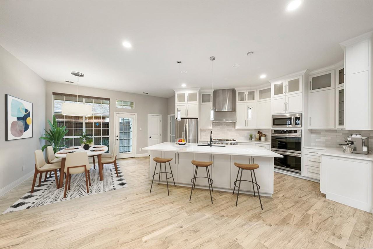 Spacious Plano home with outdoor pool & spa oasis - Photo 2 of 32