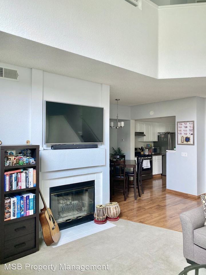 357 Sextant Ct - Photo 3 of 19