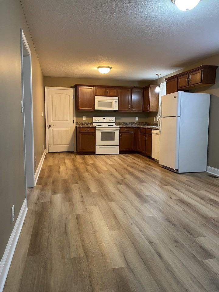 132 Dave Dr - Photo 5 of 15