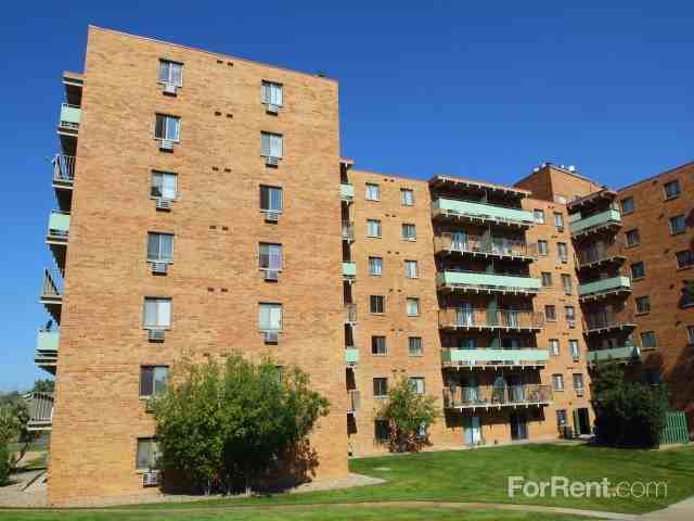 Twin Lake Towers - Photo 3 of 6