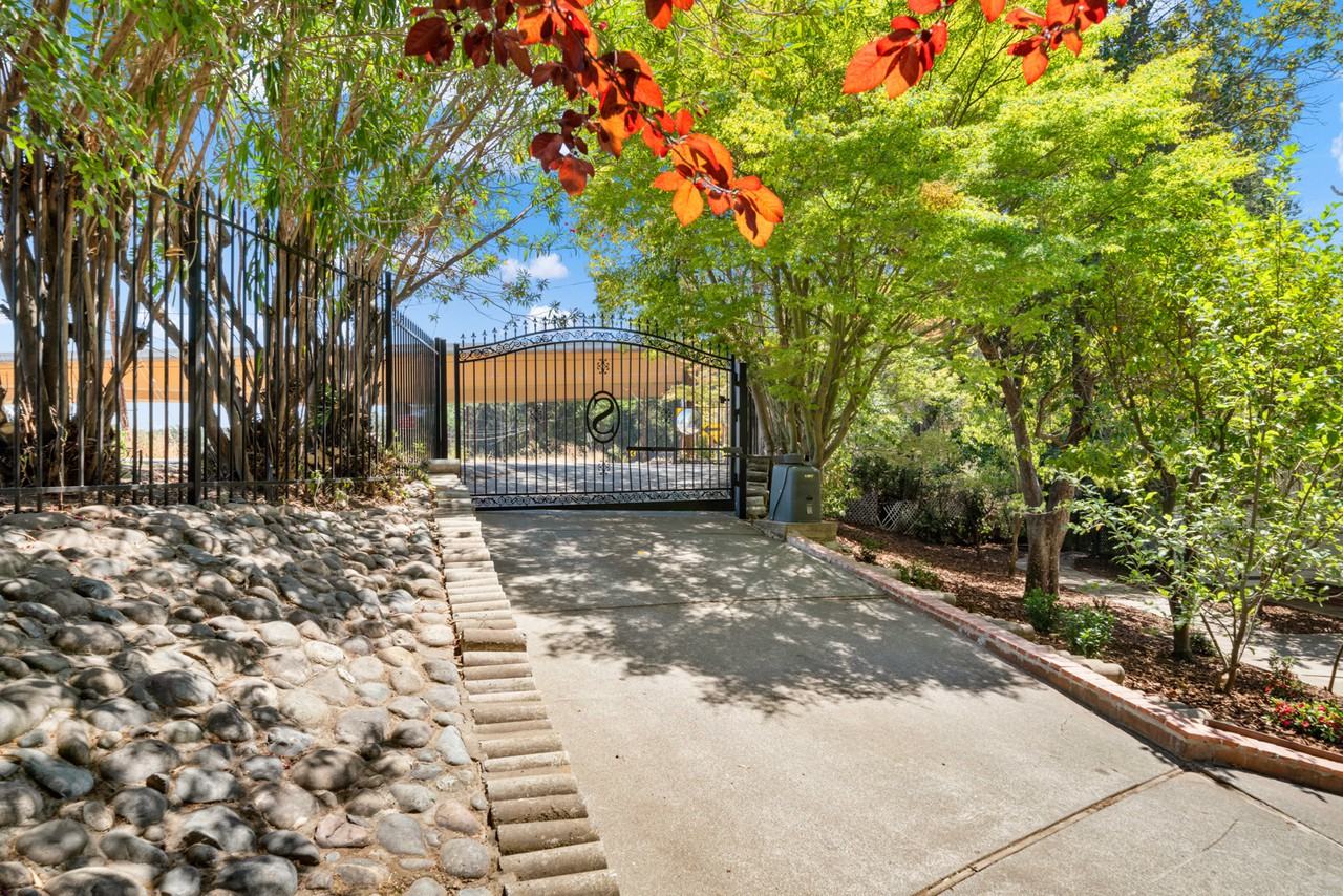 2197 Garden Hwy - Photo 3 of 50