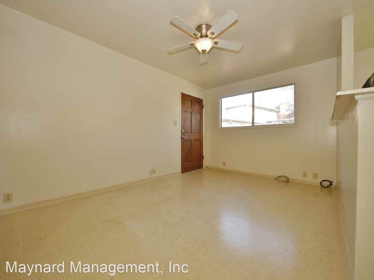 326D Broadway - Photo 2 of 7