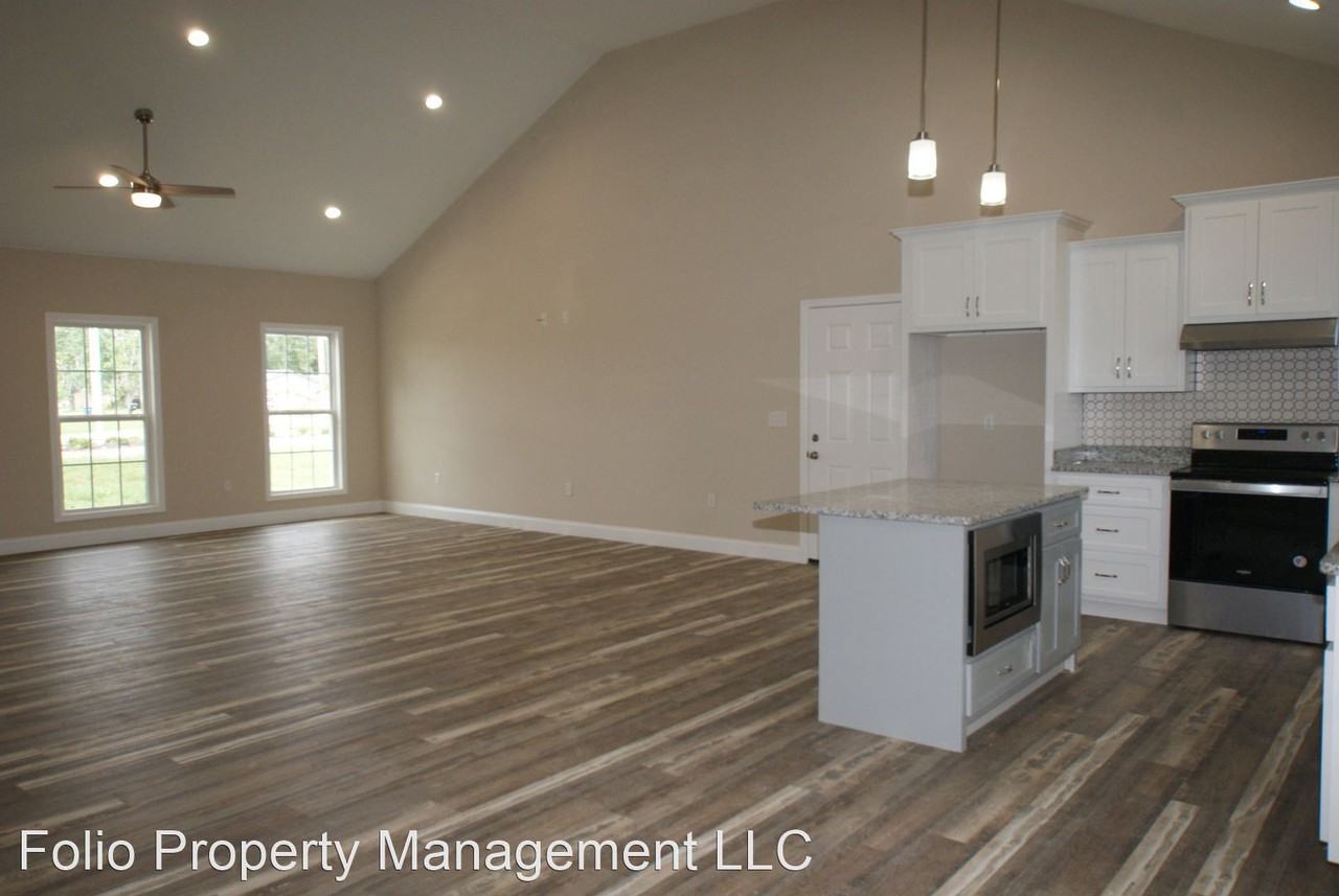 100 Old Glory Ln - Photo 3 of 14