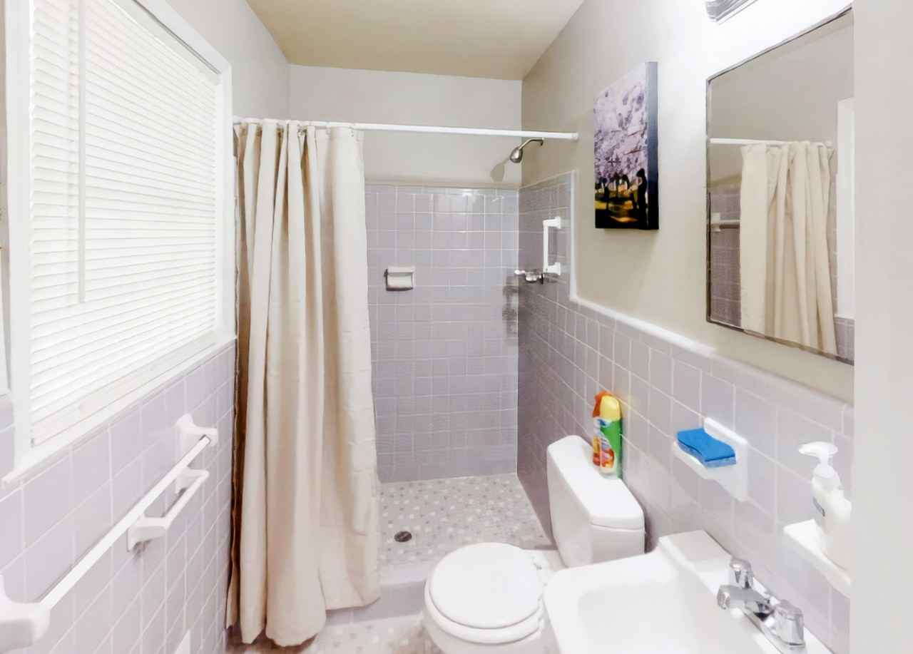 Bromack Dr Se - Photo 2 of 3