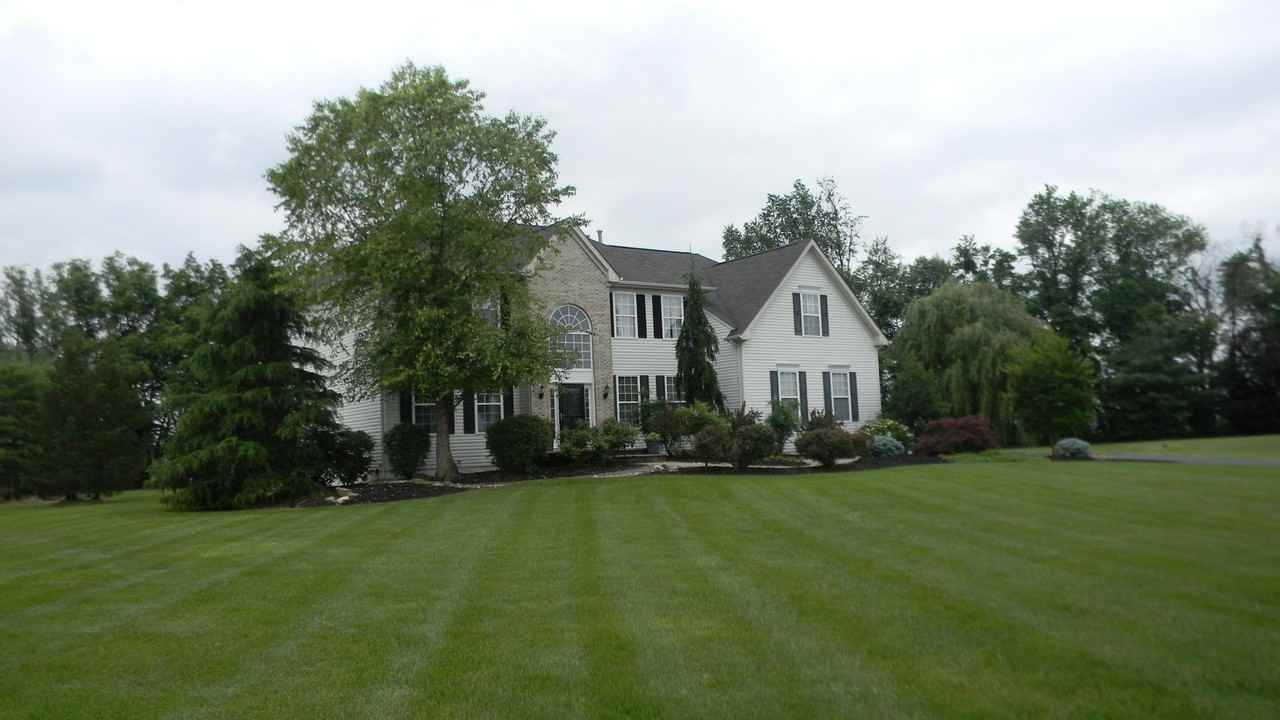 714 Nicole Rd - Photo 3 of 20