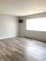 featured image of 830 W Alexis Rd