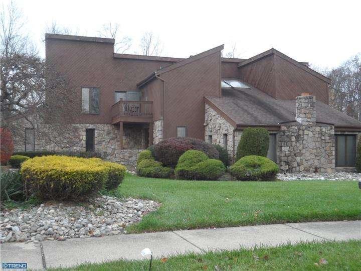 550 Long Ln - Photo 2 of 25