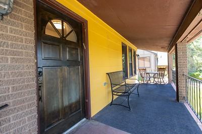 1041 Lamplighter Dr - Photo 3 of 35