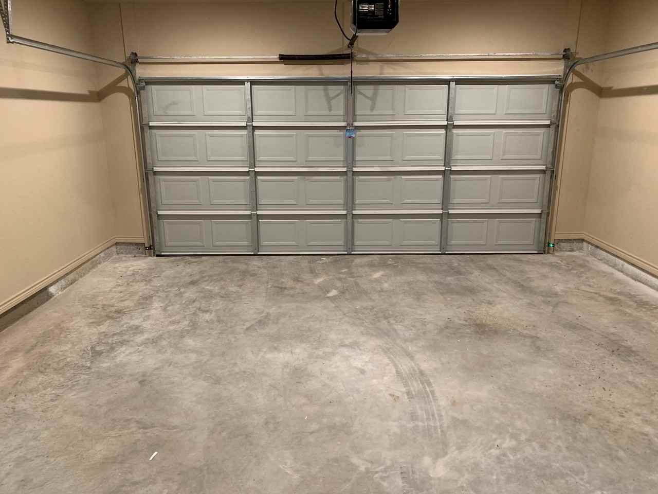 2310 Paul Ave - Photo 2 of 10