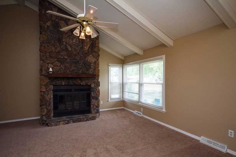 6137 Kiwanis Dr - Photo 2 of 22