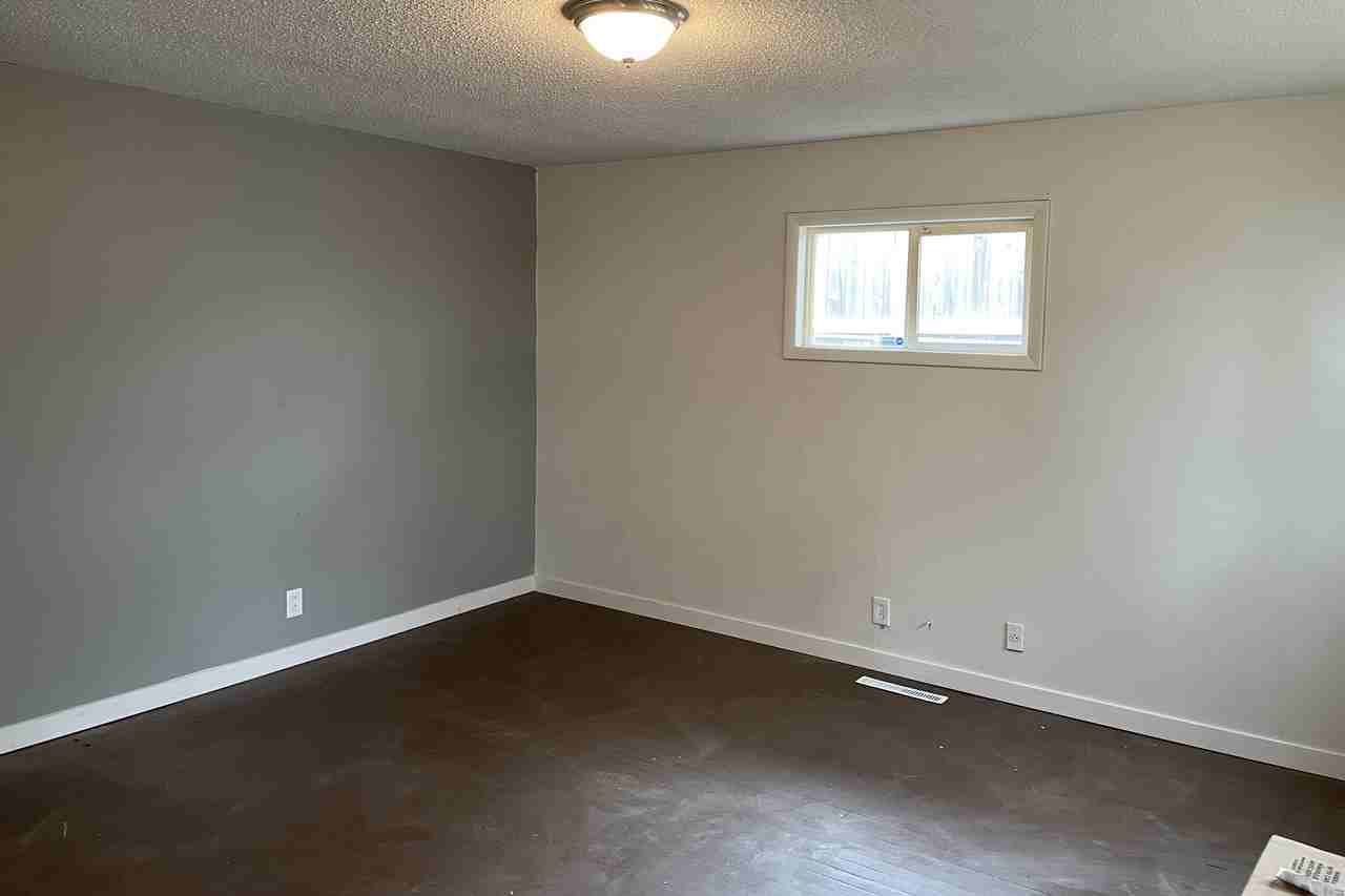 3112 Se Emerson St - Photo 3 of 14