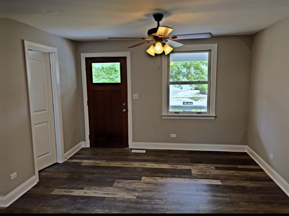 293 Scott St - Photo 3 of 17
