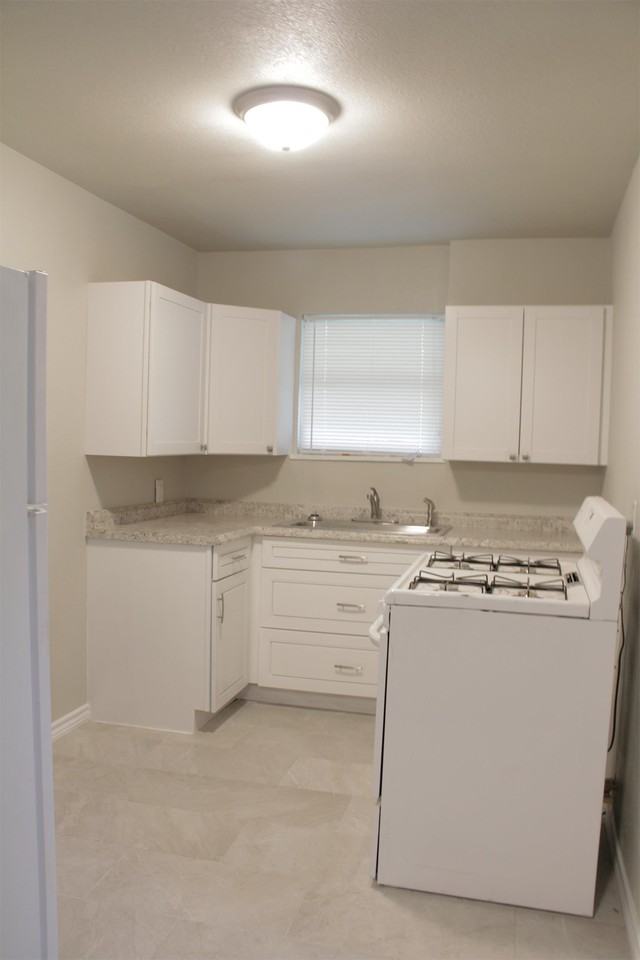 1207 4th Ave N #1207 - Photo 3 of 14