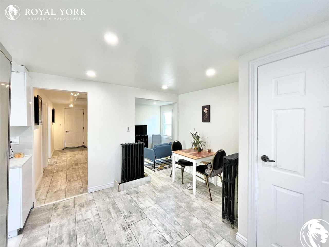 12 Nickel St #B - Photo 3 of 35