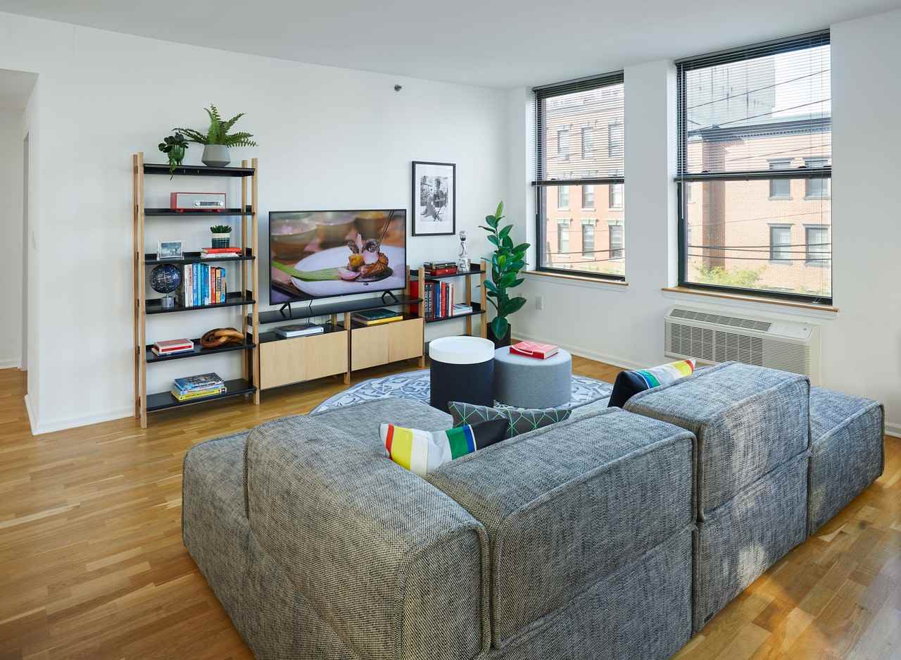 The Vanguard - Photo 3 of 28