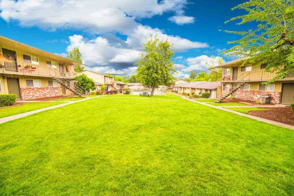 Courtyard at Cedar Mill Apartments 13000 Nw Cornell Rd, Cedar Mill, OR 97229 Apartment for