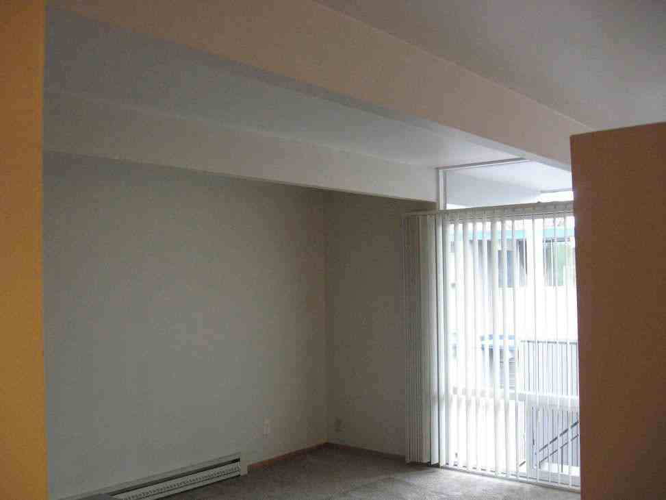 Kalani Apartments 3030 Se Pine St, Portland, OR 97214 Zumper