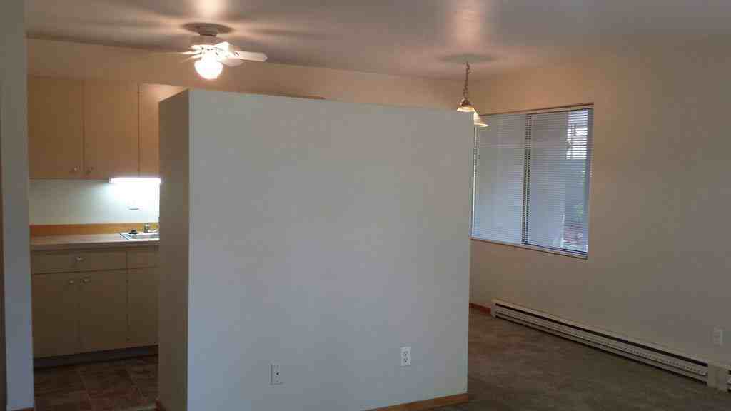 Kalani Apartments - Photo 6 of 17