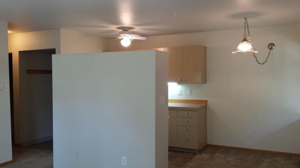 Kalani Apartments - Photo 7 of 17