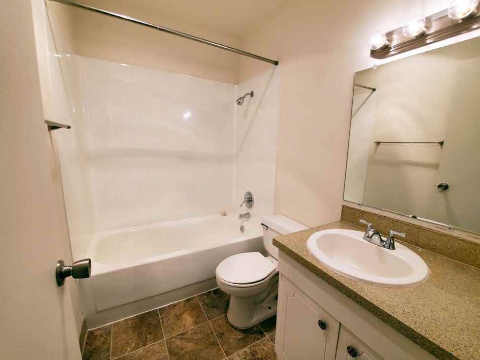 Kristin Apartments - Photo 6 of 16