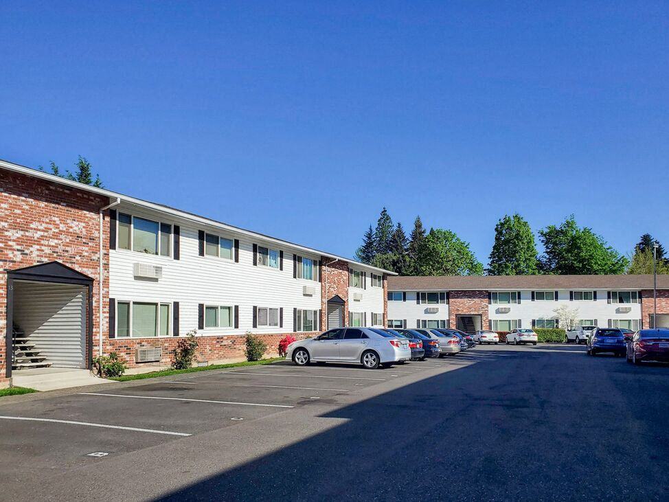 Kristin Apartments - Photo 2 of 16