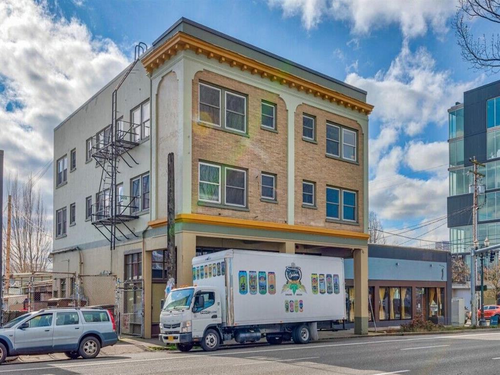 Mattsonian Apartments - Photo 2 of 20